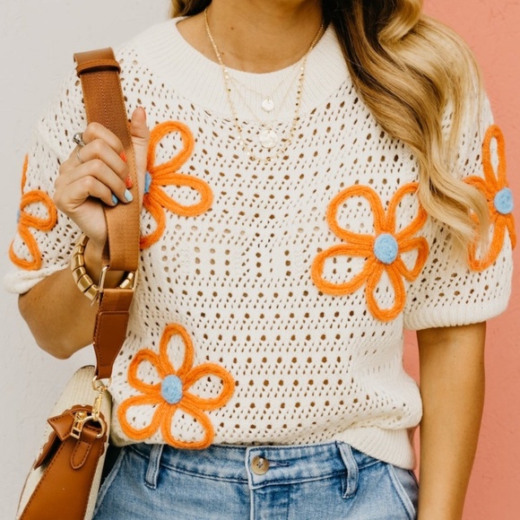 BiBi Cream Open Knit Sweater Top with Orange and Blue Floral Design. Size Small. - Picture 2 of 9